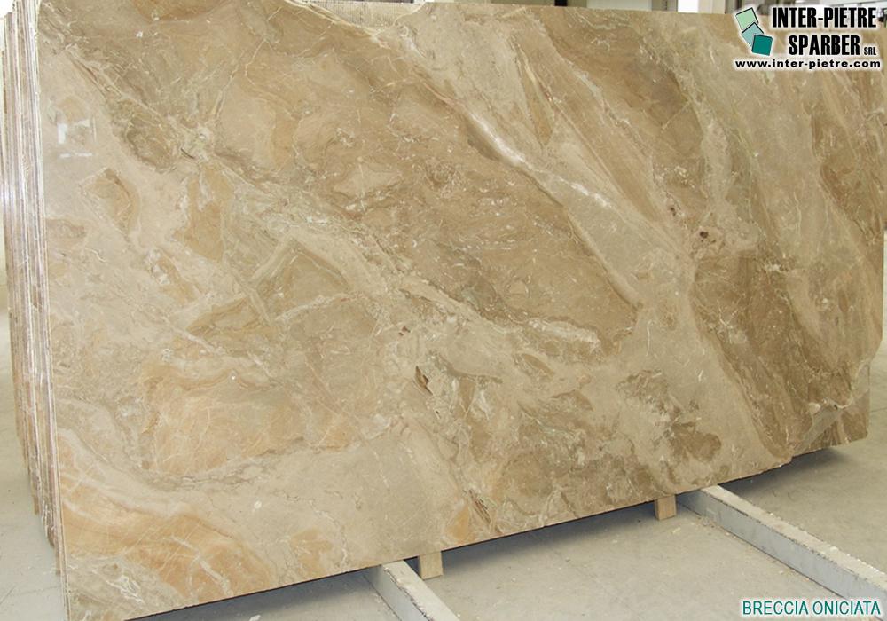 Breccia Oniciata