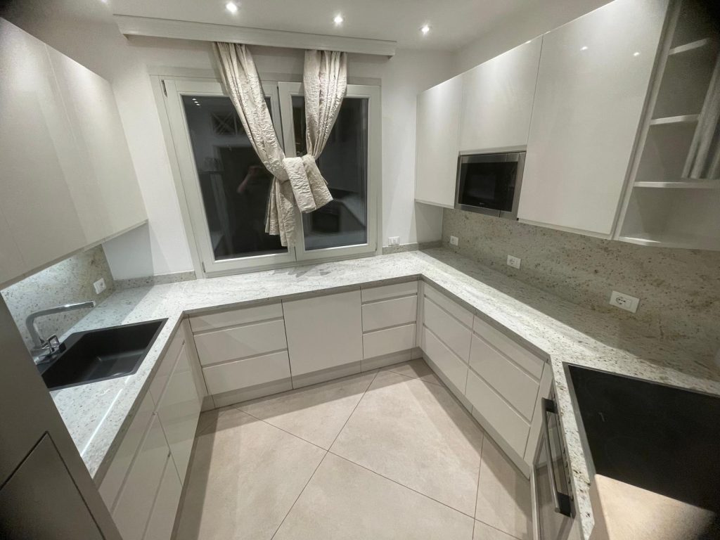 Zambezia White 1